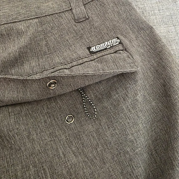 Ron Jon Gray Board Golf Shorts Mens Sz 36 Lightweight Stretch Knit Casual - Picture 4 of 5